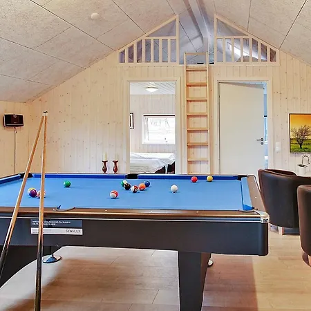 בית נופש 12 Person In Hasselberg *