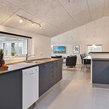 בית נופש 12 Person In Hasselberg *