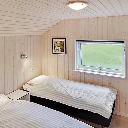 בית נופש 12 Person In Hasselberg *